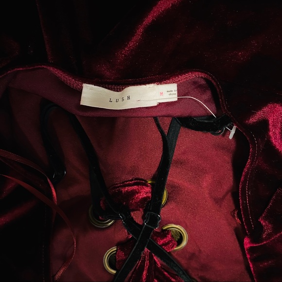 LUSH Lace Up Bodysuit Cami New - Picture 7 of 7